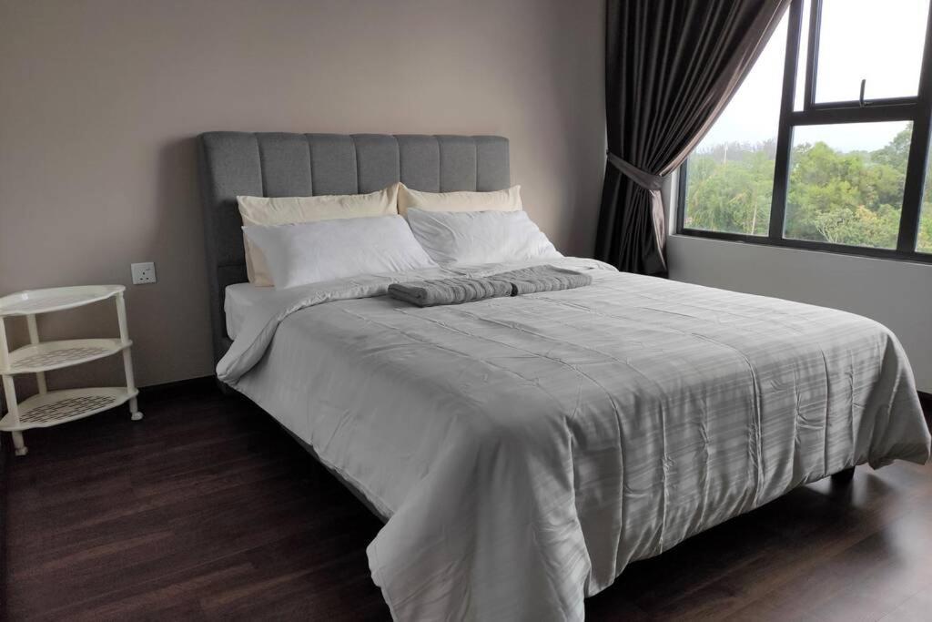 Cozzyhome@Rex Bdc Kuching Exterior photo